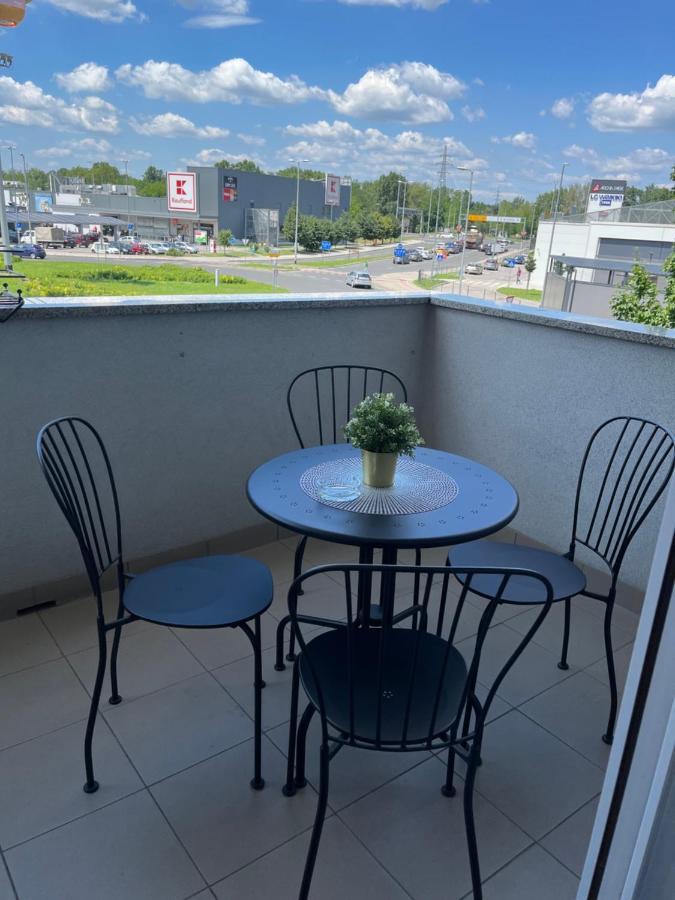 Apartment Break Arena *
